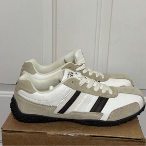 Perry Ellis America Matty White Size 11.5 Suede Casual Dress Outdoor Athletic